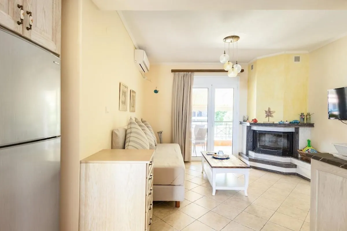 Beautiful And Cosy Apartment!!! Nikiti  Apartment