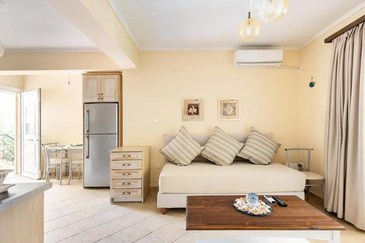 Beautiful And Cosy Apartment!!! Nikiti